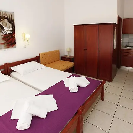 Nereids Apartments&studios Chrisi Ammoudia