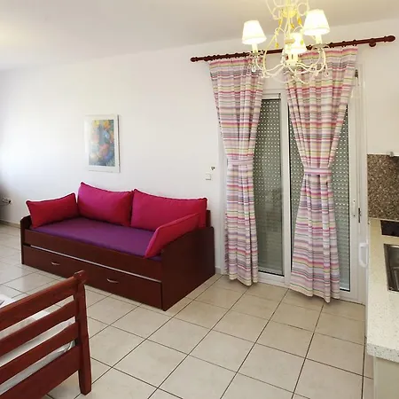 Apartman Nereids And Hriszí Amudiá